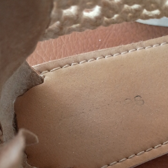 Women's Cream Crochet Thong Sandals, Sz 6 US - Picture 5 of 8